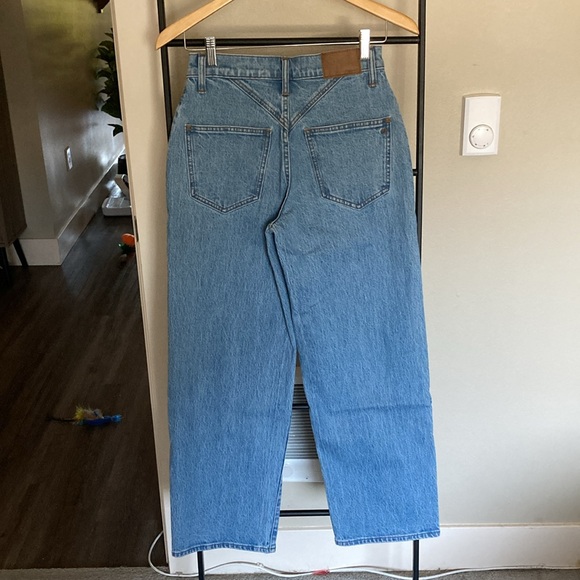 Madewell The Perfect Vintage Wide Leg Jean in Harding Wash - Picture 4 of 14